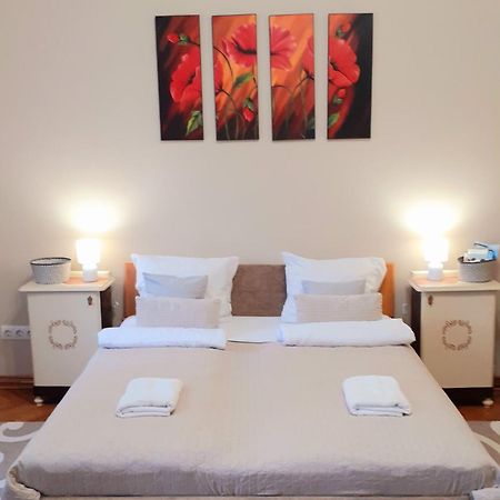 Апартаменты Ekszerdoboz Apartman Эгер Экстерьер фото