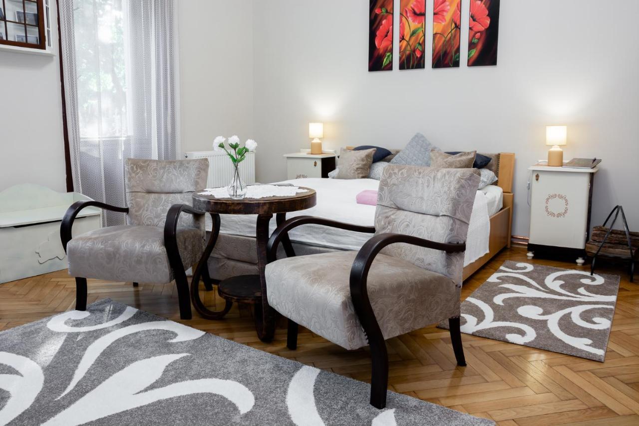 Апартаменты Ekszerdoboz Apartman Эгер Экстерьер фото